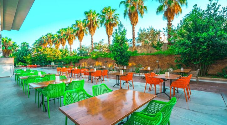 Orfeus Queen Hotel