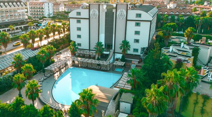 Orfeus Queen Hotel