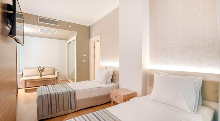 Orfeus Queen Hotel