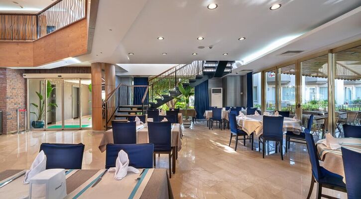 Orfeus Park Hotel