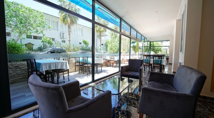 Risus Park Hotel