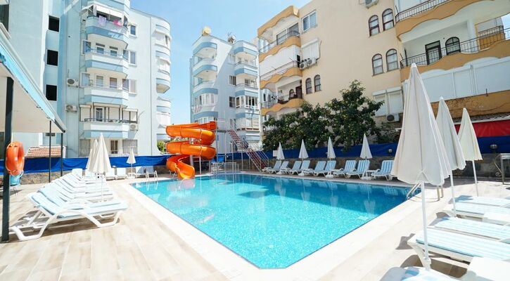 Risus Park Hotel