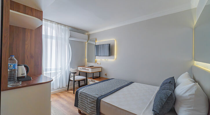 Q Ella Beach Hotel
