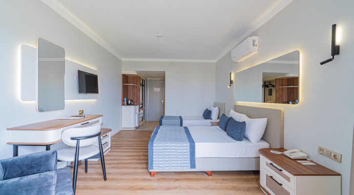 Q Ella Beach Hotel