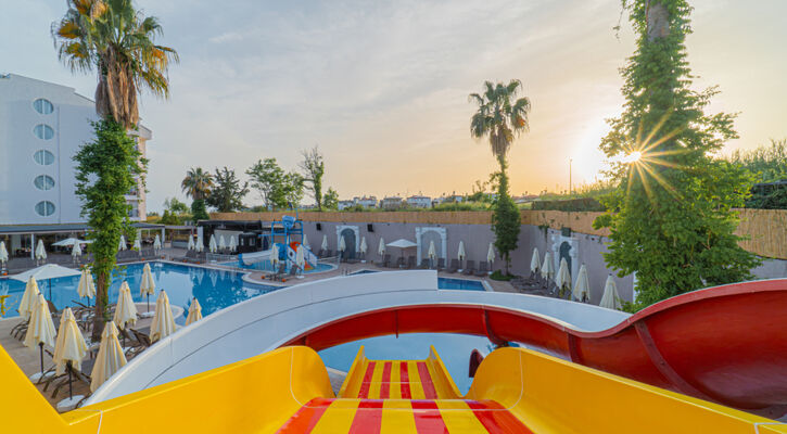 Q Ella Beach Hotel