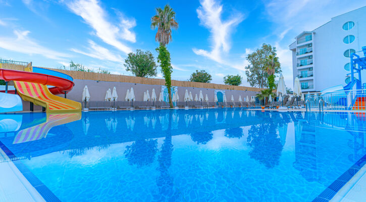 Q Ella Beach Hotel