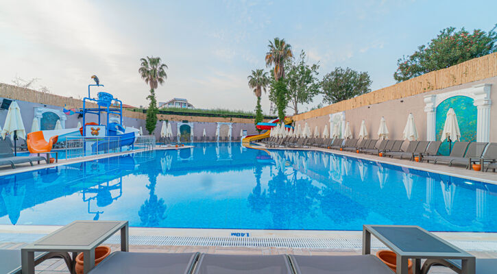 Q Ella Beach Hotel