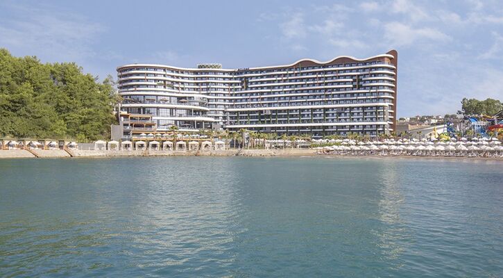 Mylome Luxury Hotel & Resort