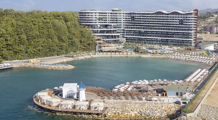 Mylome Luxury Hotel & Resort