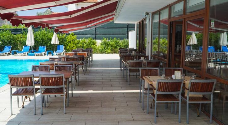 Belmare Hotel