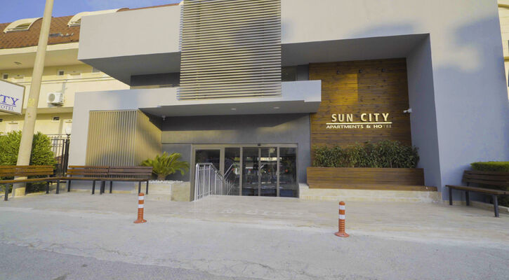 Sun City Hotel Side