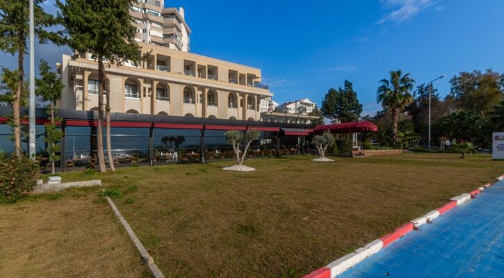 Tema 242 Hotel