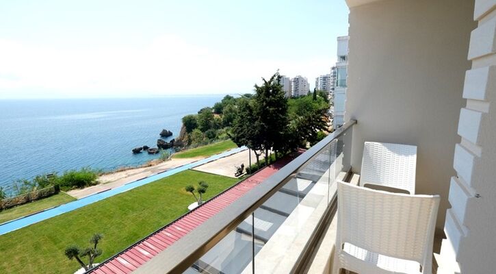 Tema 242 Hotel
