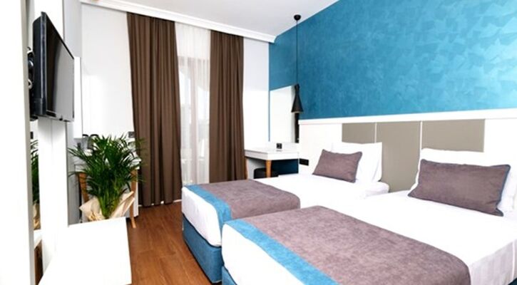 Tema 242 Hotel