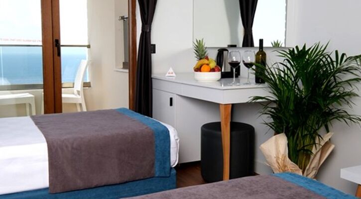 Tema 242 Hotel