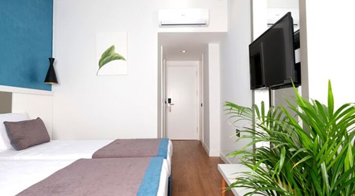 Tema 242 Hotel
