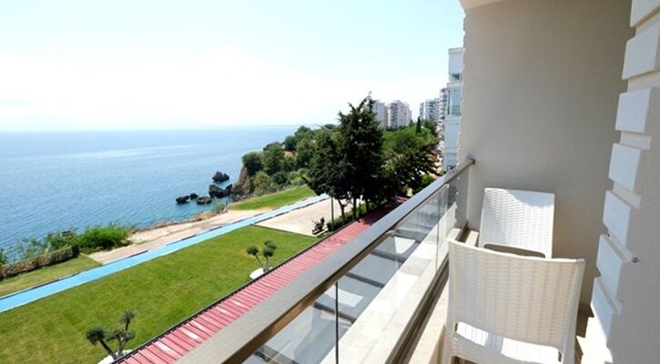 Tema 242 Hotel