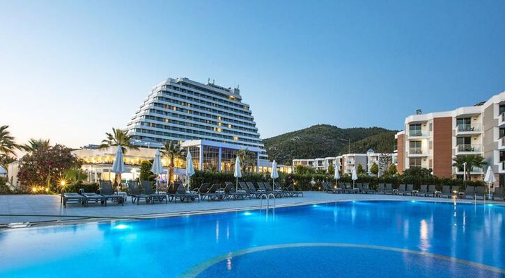 Palm Wings Ephesus Hotel & Resort 