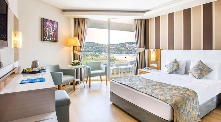 Palm Wings Ephesus Hotel & Resort 