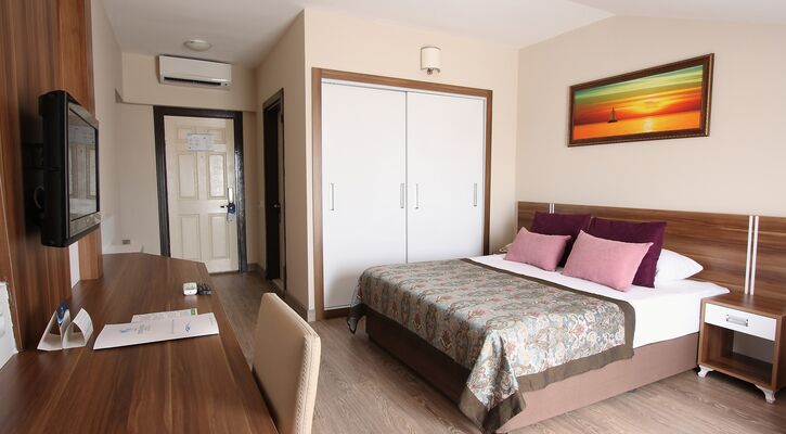 Crystal Aura Beach Resort & Spa