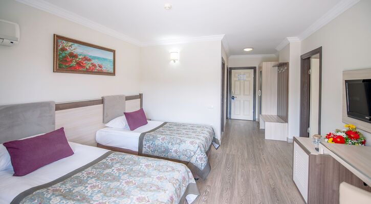 Crystal Aura Beach Resort & Spa