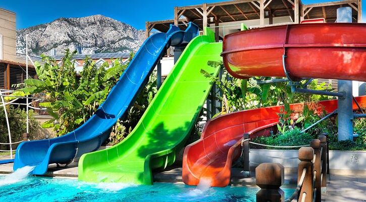 Crystal Deluxe Resort & Spa