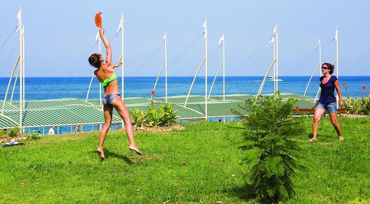 Crystal Deluxe Resort & Spa
