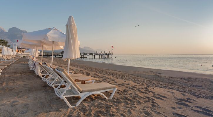 Crystal Flora Beach Resort