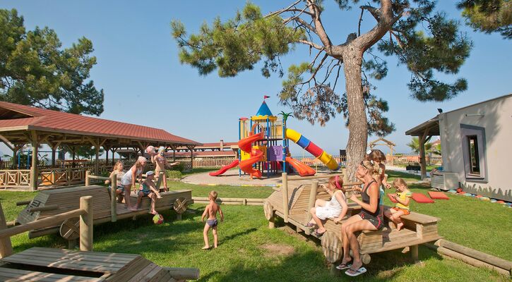 Crystal Flora Beach Resort