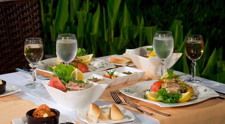 Crystal Admiral Resort Suites & Spa