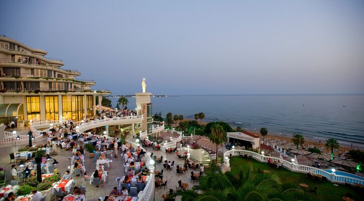 Crystal Sunrise Queen Luxury Resort & Spa