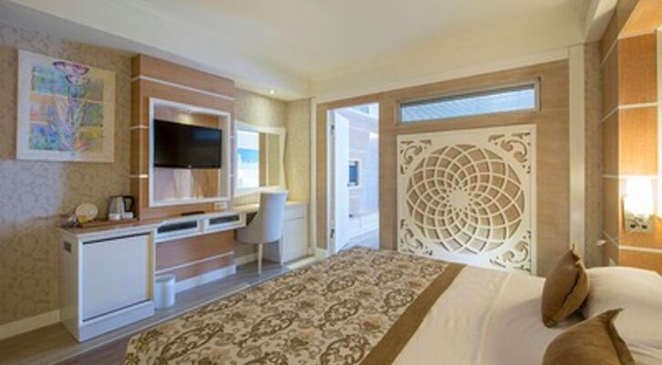 Crystal Sunset Luxury Resort & Spa