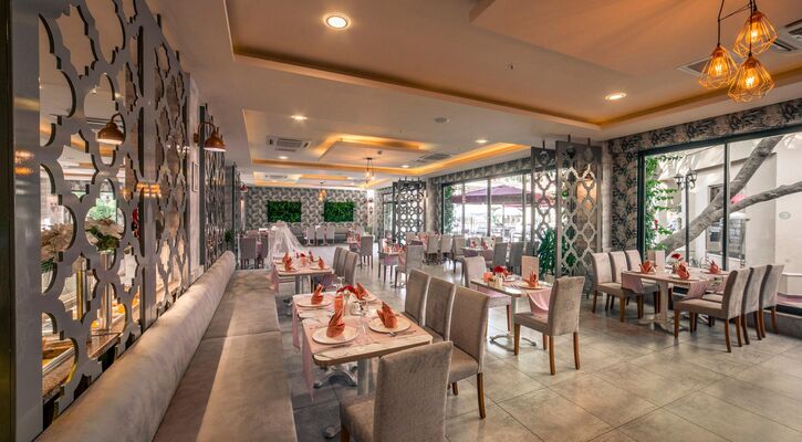 Club Hotel Turan Prince World