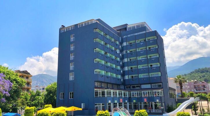 Green Gold Hotel