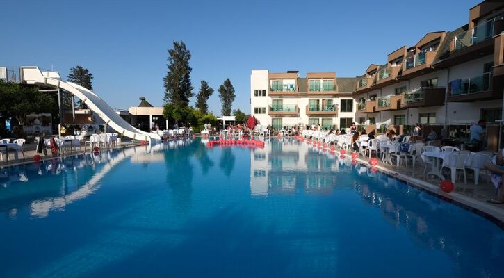 Monna Roza Garden Resort Hotel