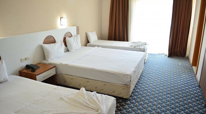 Monna Roza Garden Resort Hotel