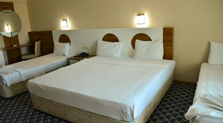 Monna Roza Garden Resort Hotel