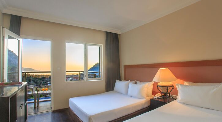 Manaspark Deluxe Hotel