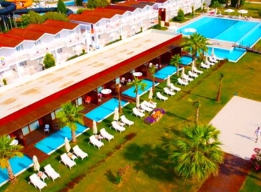 Risus Beach Resort Hotel