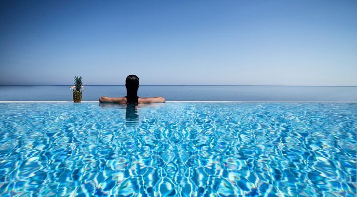 Elexus Hotel Resort