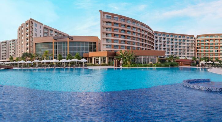 Elexus Hotel Resort