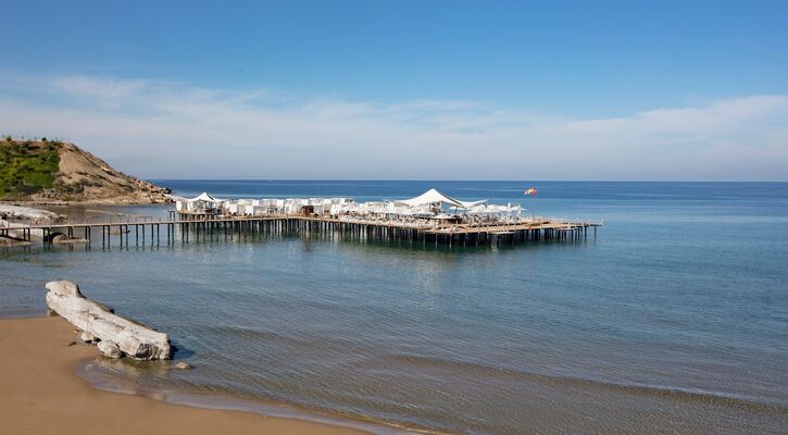 Elexus Hotel Resort