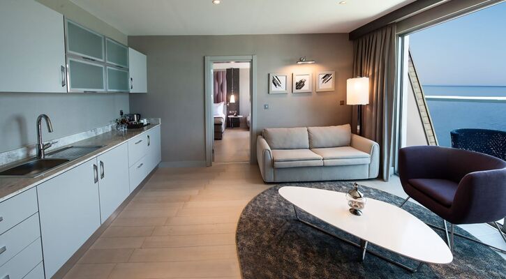 Elexus Hotel Resort