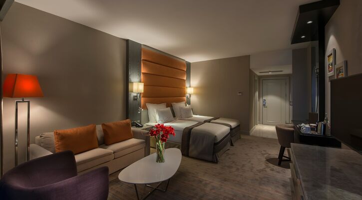 Elexus Hotel Resort