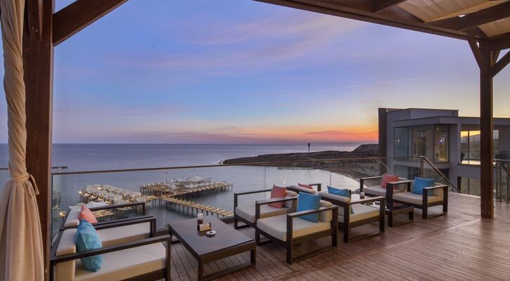 Elexus Hotel Resort