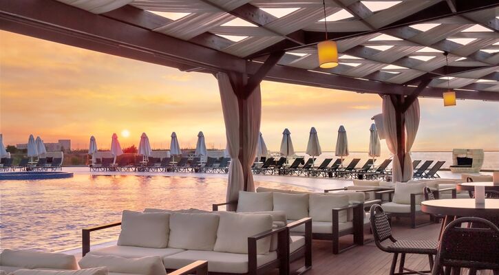 Elexus Hotel Resort