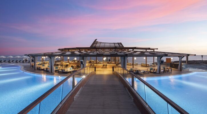 Elexus Hotel Resort