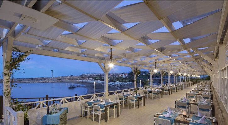 Elexus Hotel Resort
