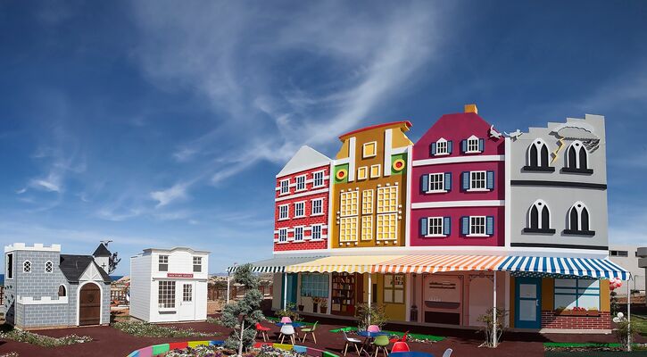 Elexus Hotel Resort