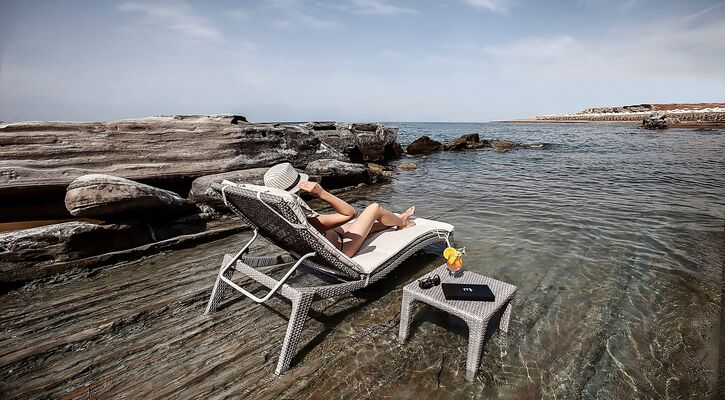 Elexus Hotel Resort